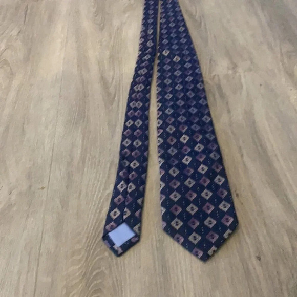 - Tino Cojura For  Harry Rosen neck tie made in Italy - Picture 8 of 16